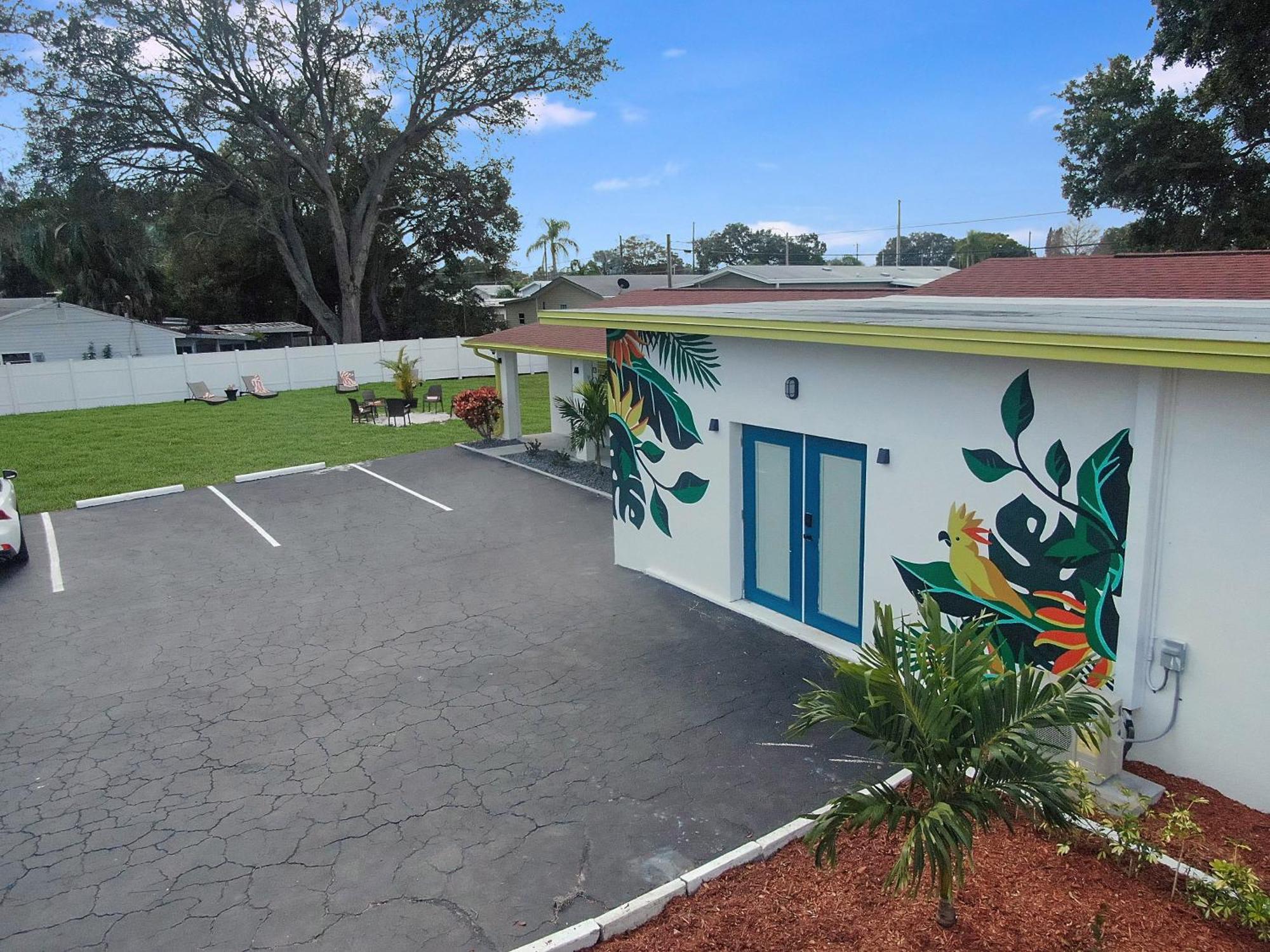 Palm Cove Motel เคลียร์วอเตอร์ ภายนอก รูปภาพ
