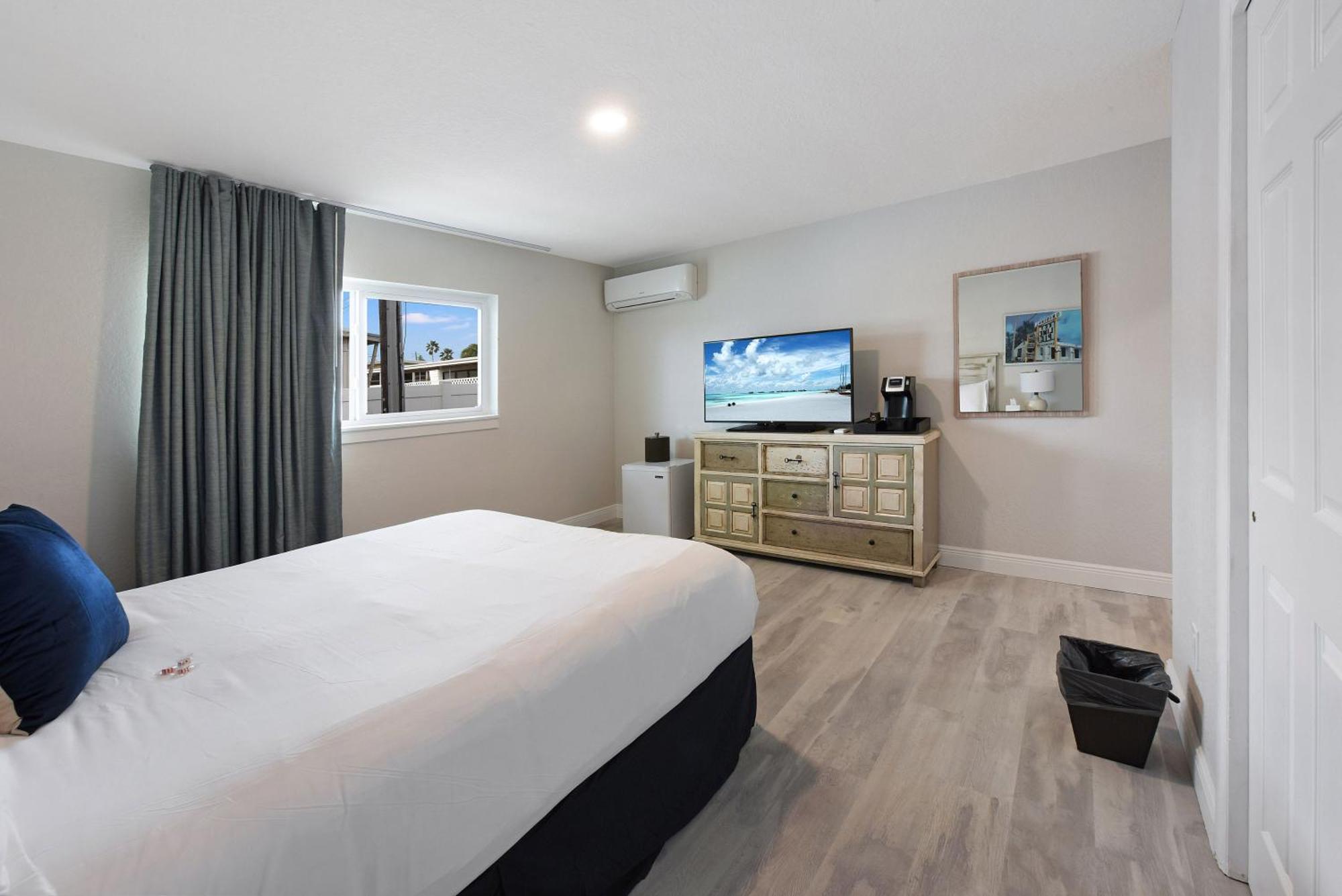 Palm Cove Motel เคลียร์วอเตอร์ ภายนอก รูปภาพ
