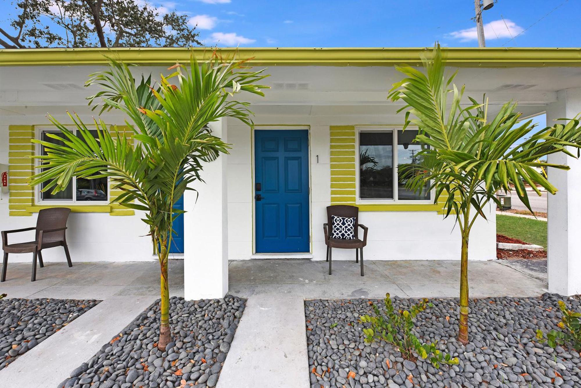 Palm Cove Motel เคลียร์วอเตอร์ ภายนอก รูปภาพ