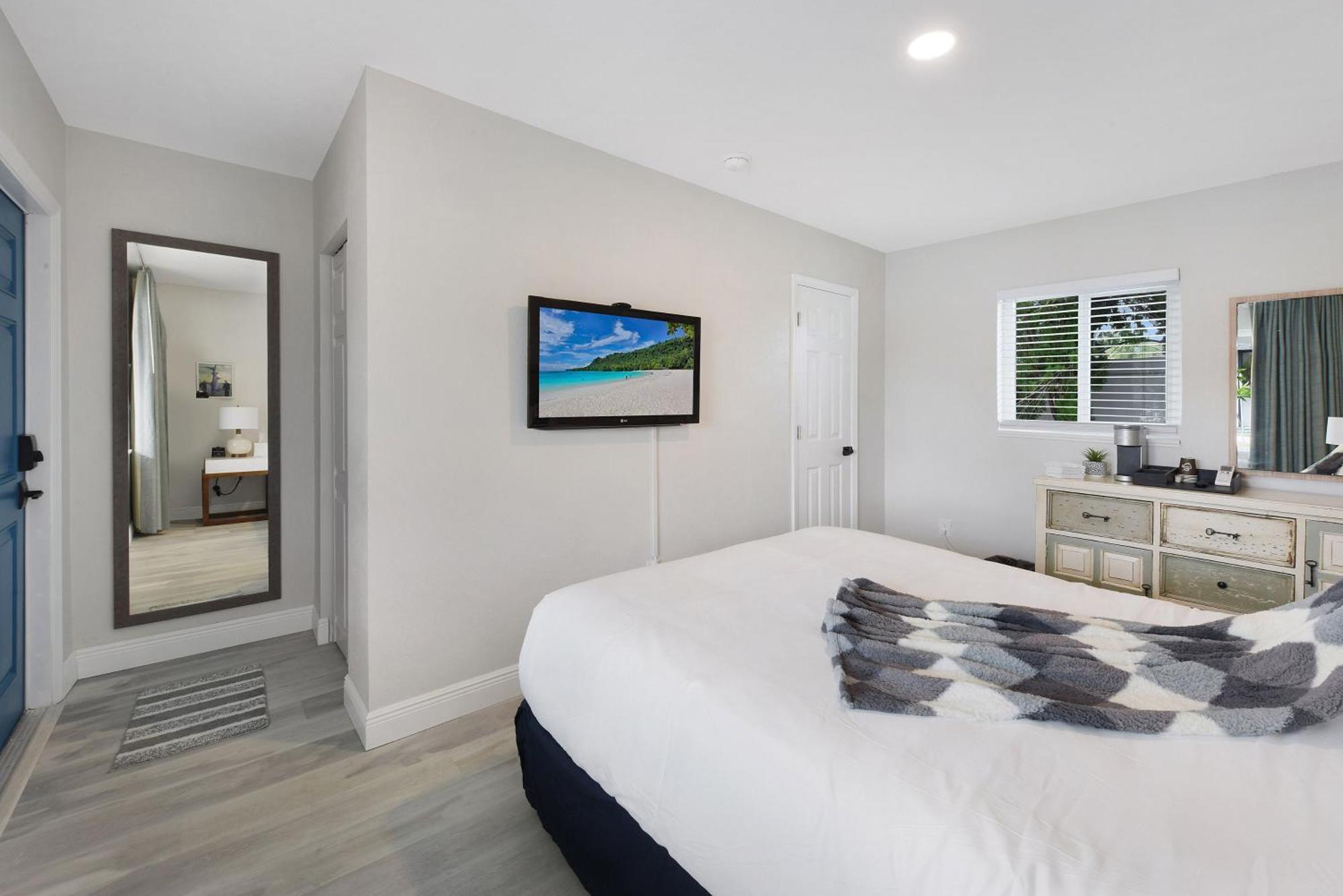 Palm Cove Motel เคลียร์วอเตอร์ ภายนอก รูปภาพ